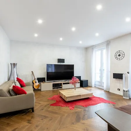 Passy Spacieux 2 Balcon Appartamento *