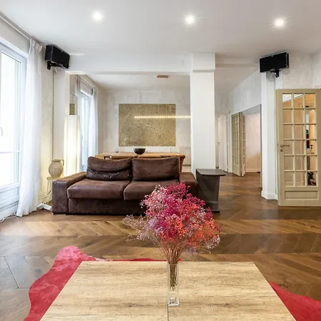 Appartamento Passy Spacieux 2 Balcon