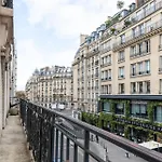 Paris Passy Spacieux 2 Chambres Balcon